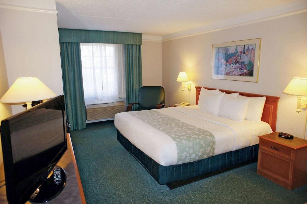 La Quinta Inn By Wyndham Norfolk Virginia Beach Esterno foto