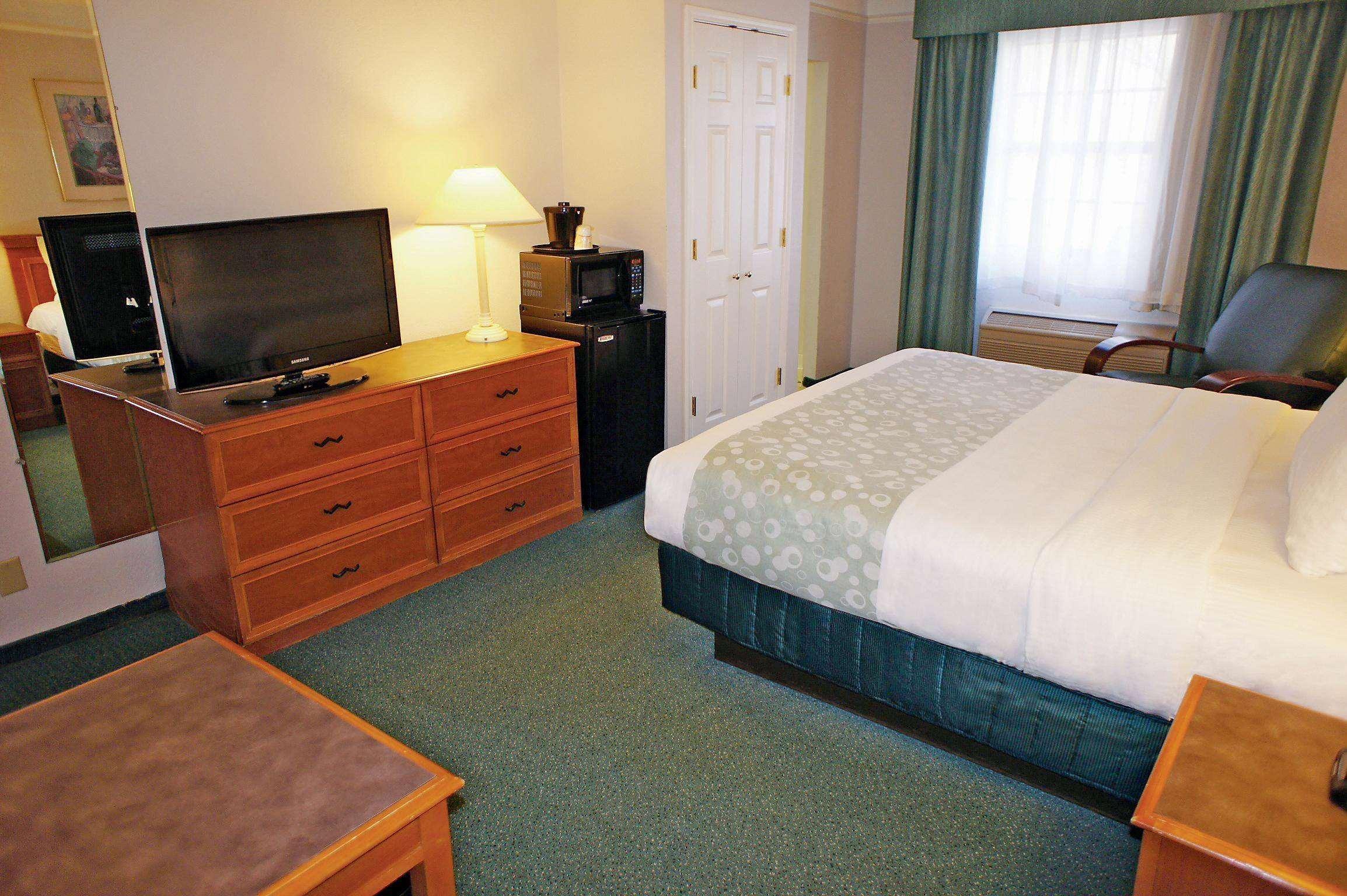La Quinta Inn By Wyndham Norfolk Virginia Beach Esterno foto