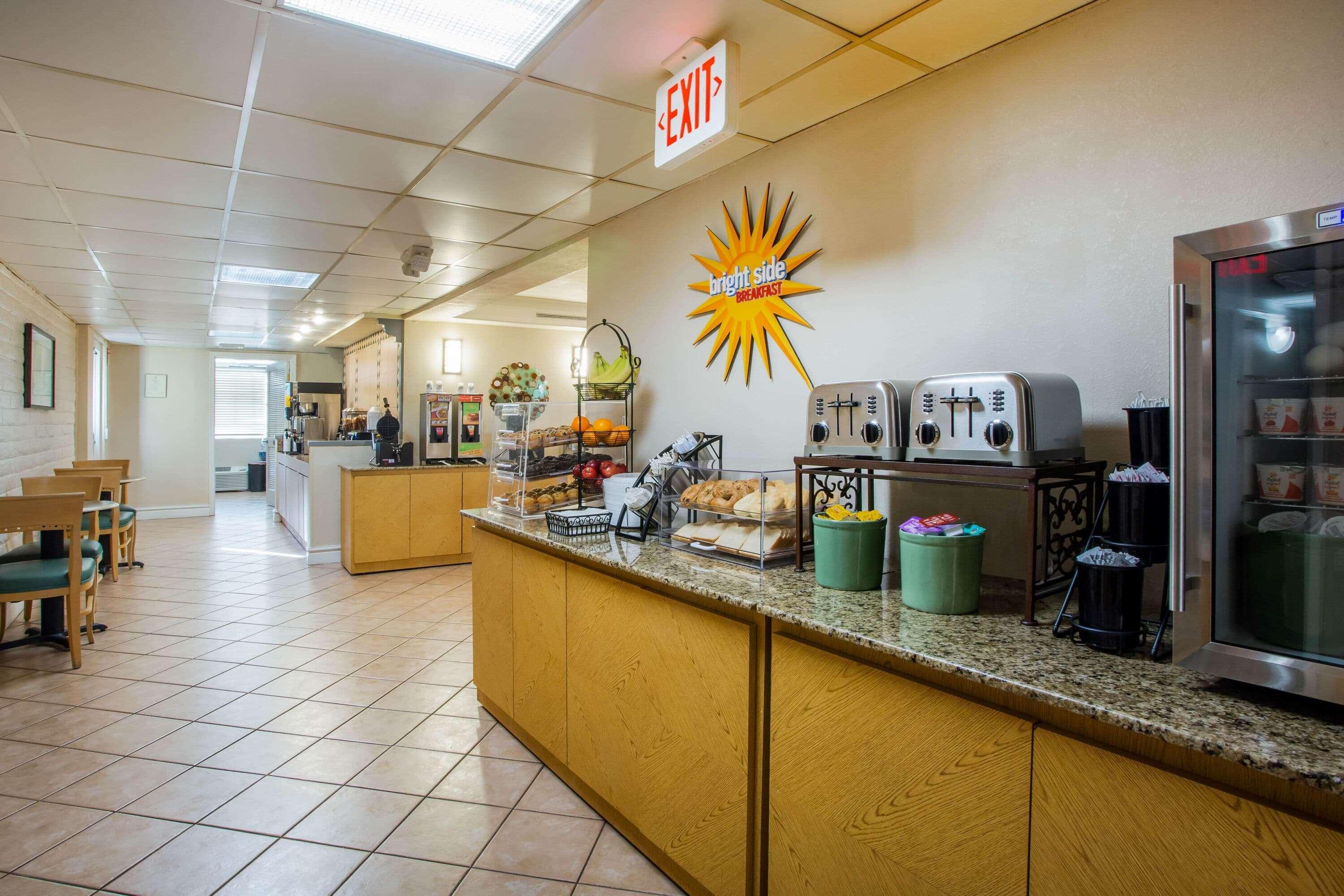 La Quinta Inn By Wyndham Norfolk Virginia Beach Esterno foto