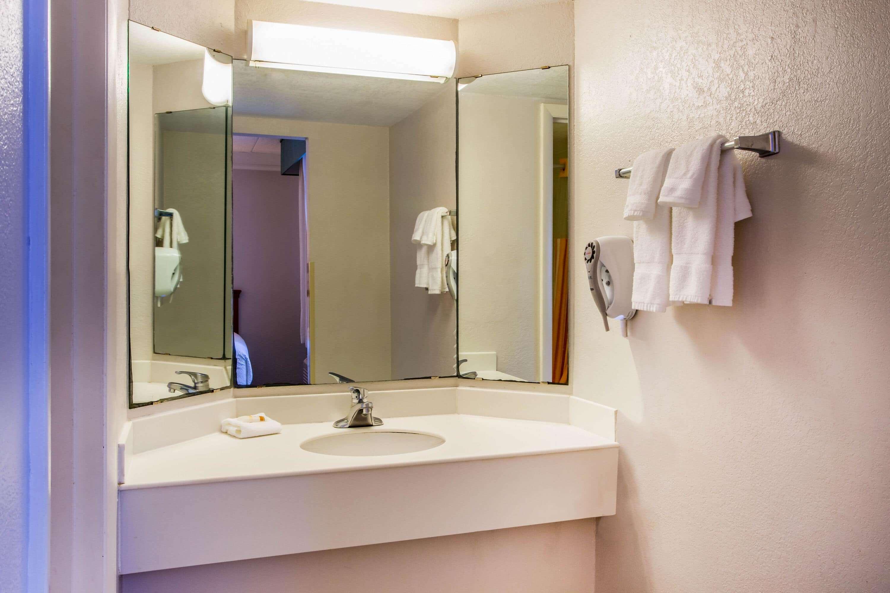 La Quinta Inn By Wyndham Norfolk Virginia Beach Esterno foto