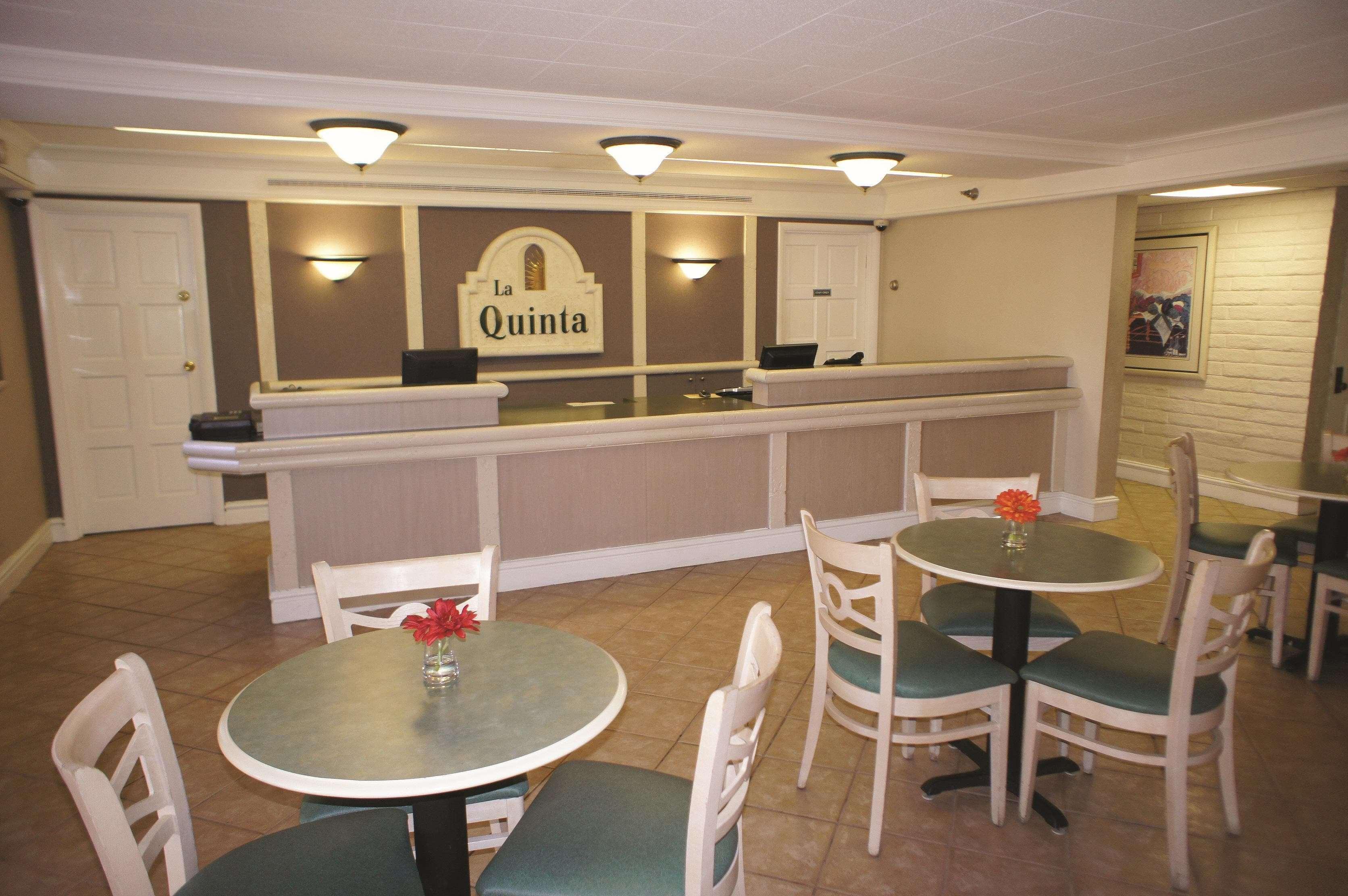 La Quinta Inn By Wyndham Norfolk Virginia Beach Esterno foto